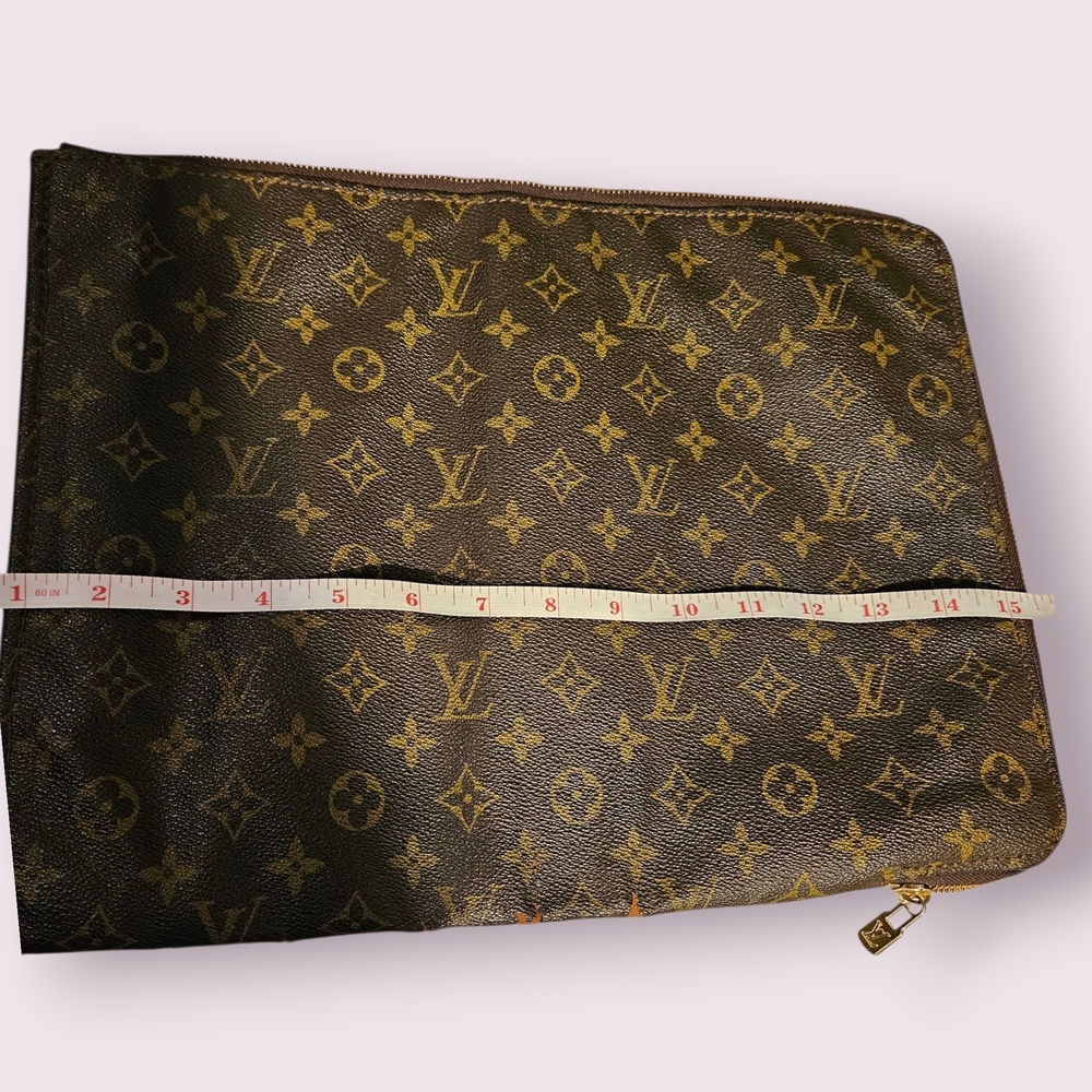 Louis Vuitton Monogram Poche - Picture 3 of 8